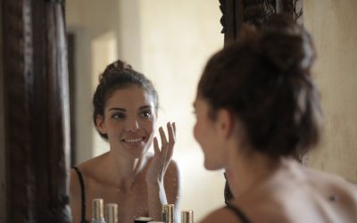 Jak skutecznie dbać o barierę hydrolipidową przy trądziku